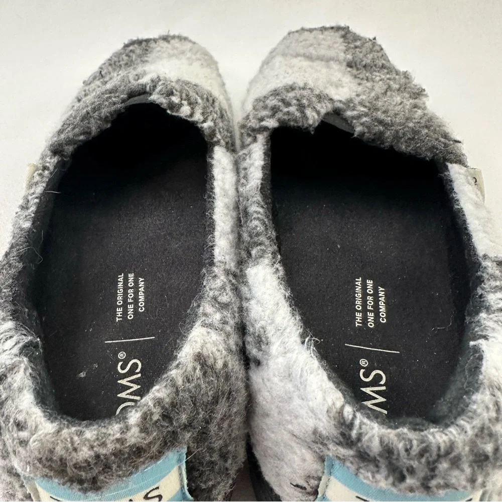 TOMS Sherpa Plaid Slip On Platform Shoes Gray White Cozy Women’s 7 - Picture 8 of 10